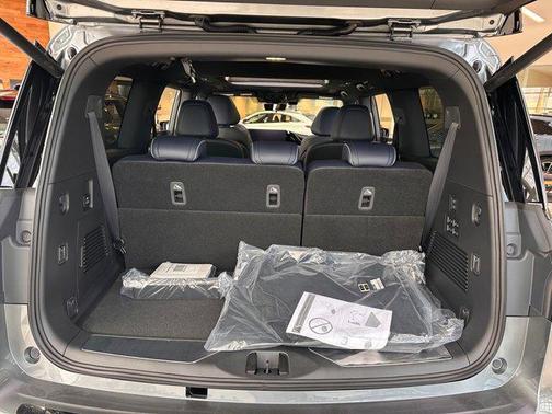 2026 INFINITI QX80 SPORT