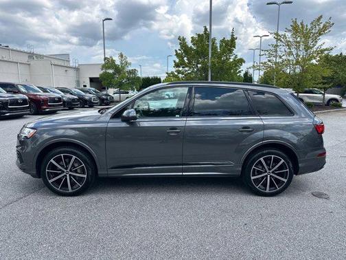 2021 Audi Q7 55 Premium Plus