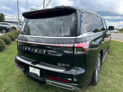 2025 INFINITI QX80 SENSORY AWD