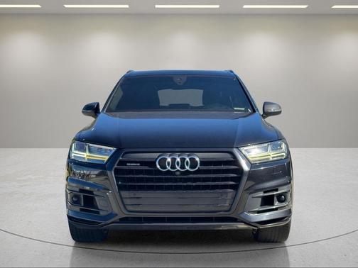Orca Black Metallic 2019 Audi Q7 55 Prestige