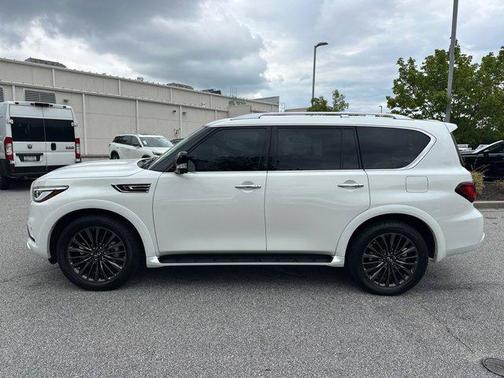2024 INFINITI QX80 SENSORY AWD