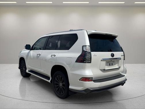White Pearl 2023 Lexus GX 460 Premium