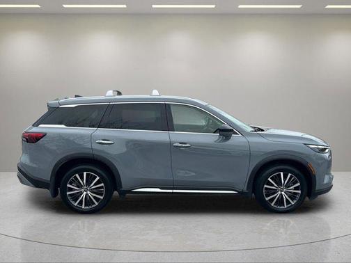 2025 INFINITI QX60 SENSORY