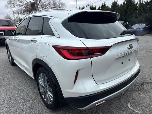 2023 INFINITI QX50 LUXE