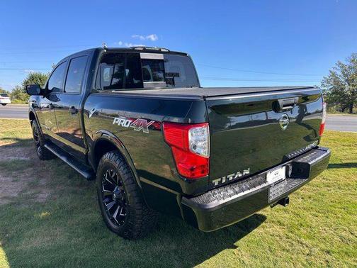 2019 Nissan Titan PRO-4X
