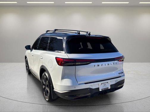 Radiant White/Black Obsidian 2026 INFINITI QX60 AUTOGRAPH