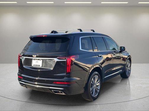 2022 Cadillac XT6 Premium Luxury FWD