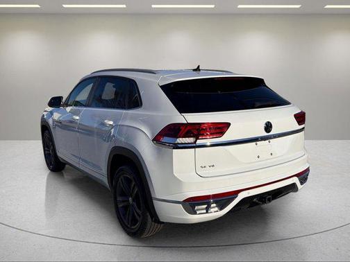 2021 Volkswagen Atlas Cross Sport 3.6L V6 SE w/Technology R-Line