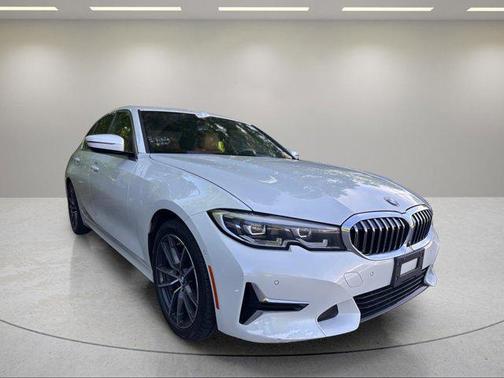 Mineral White Metallic 2019 BMW 330 330i