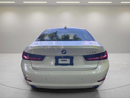 Mineral White Metallic 2019 BMW 330 330i