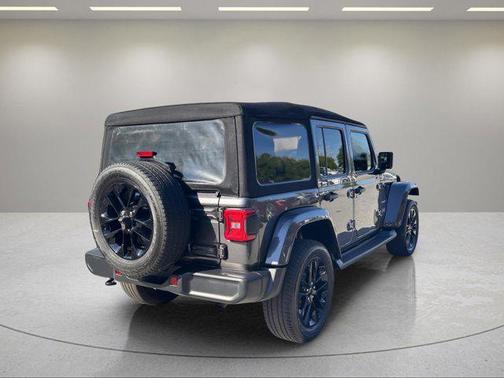 Granite Crystal Metallic Clearcoat 2021 Jeep Wrangler Unlimited 4xe Sahara