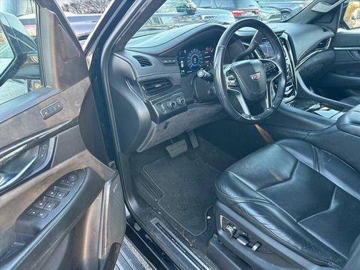 2018 Cadillac Escalade Platinum