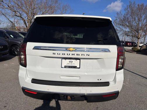 2021 Chevrolet Suburban LT