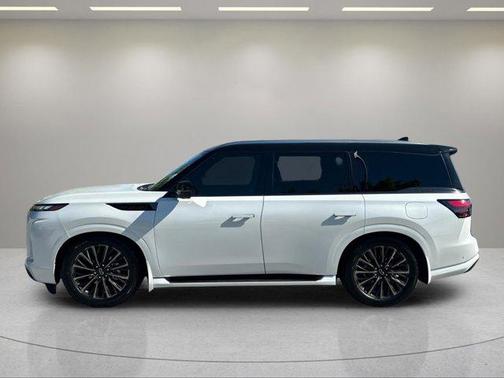 Radiant White/Black Obsidian 2026 INFINITI QX80 AUTOGRAPH AWD