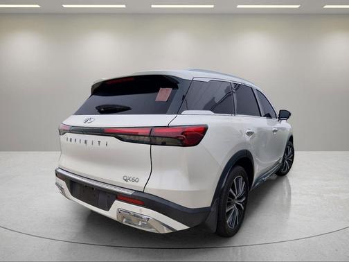 Majestic White 2022 INFINITI QX60 SENSORY
