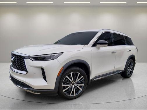 Majestic White 2022 INFINITI QX60 SENSORY