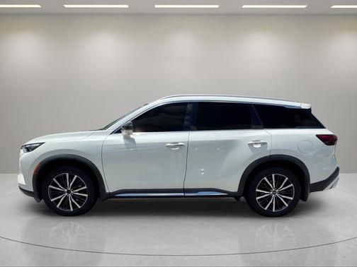 Majestic White 2022 INFINITI QX60 SENSORY