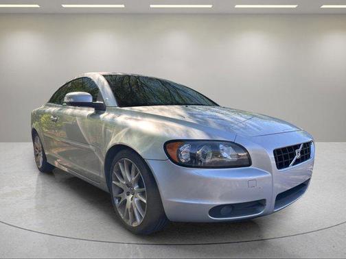 Gray 2008 Volvo C70 T5
