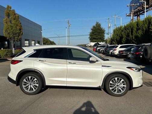 2023 INFINITI QX50 LUXE AWD
