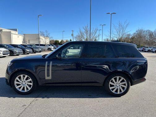 2023 Land Rover Range Rover P400 SE
