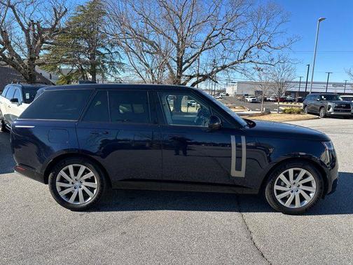 2023 Land Rover Range Rover P400 SE