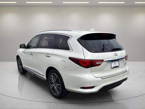 2016 INFINITI QX60 Base