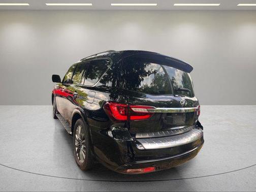 Black Obsidian 2018 INFINITI QX80 Base