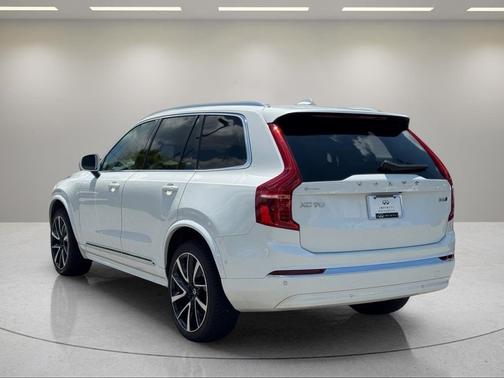 Crystal White Metallic 2024 Volvo XC90 B6 Ultimate Bright Theme 6-Seater