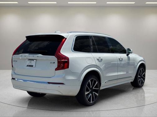 Crystal White Metallic 2024 Volvo XC90 B6 Ultimate Bright Theme 6-Seater