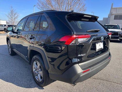 2024 Toyota RAV4 Hybrid LE