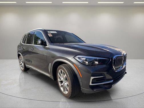 Dark Graphite Metallic 2022 BMW X5 sDrive40i