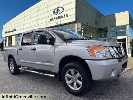 2012 Nissan Titan SV