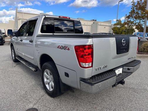 2012 Nissan Titan SV