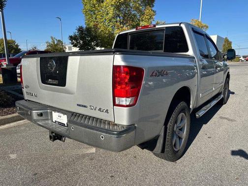 2012 Nissan Titan SV