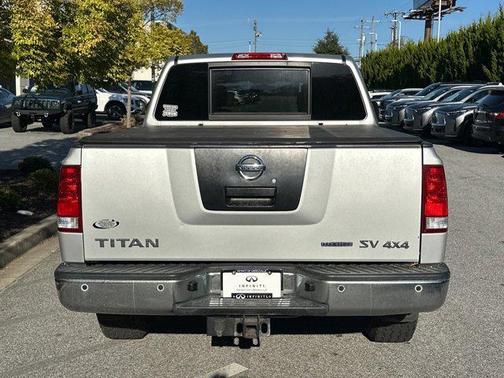 2012 Nissan Titan SV