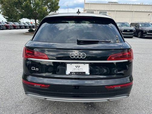 2024 Audi Q5 40 Premium Plus