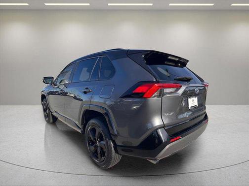 2021 Toyota RAV4 Hybrid SE