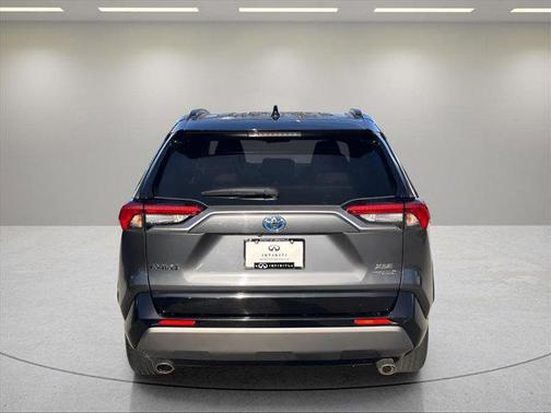 2021 Toyota RAV4 Hybrid SE