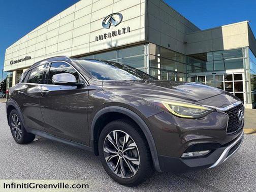 2017 INFINITI QX30 Premium