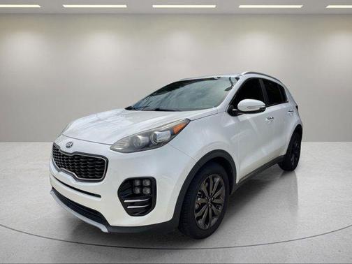 Snow White Pearl 2018 Kia Sportage EX