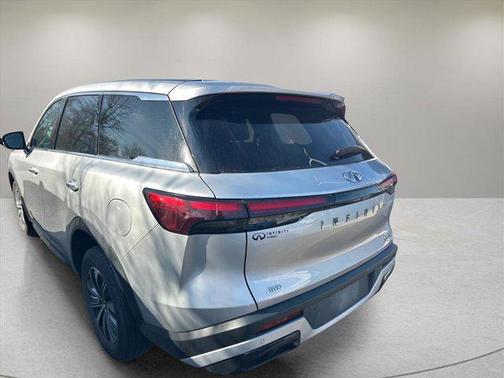 2023 INFINITI QX60 Pure