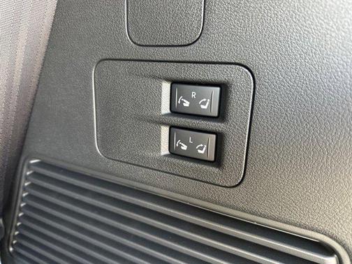 2025 INFINITI QX80 PURE