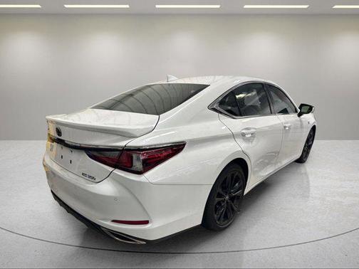 2022 Lexus ES 350 F Sport