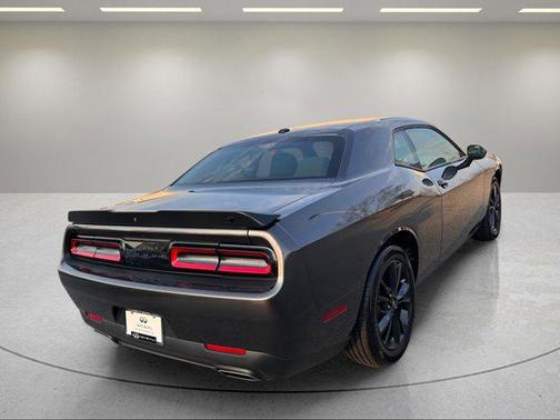 2022 Dodge Challenger SXT