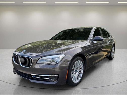 Mojave 2013 BMW 740 740i