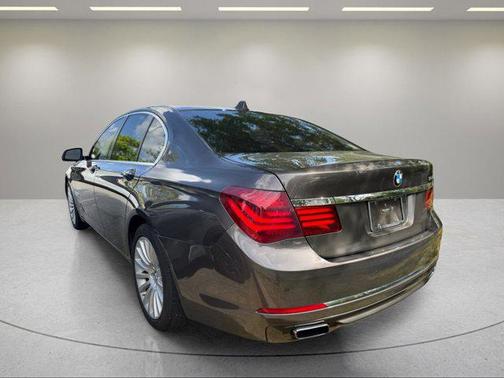 Mojave 2013 BMW 740 740i