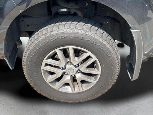 Magnetic Black 2018 Nissan Frontier SV
