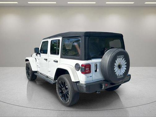 Bright White Clearcoat 2021 Jeep Wrangler Unlimited 4xe Sahara