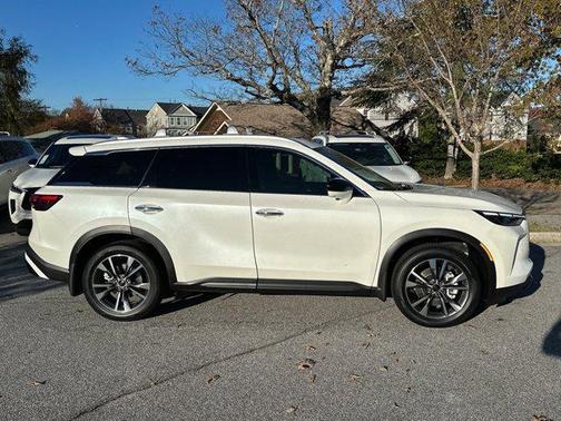 2025 INFINITI QX60 Luxe