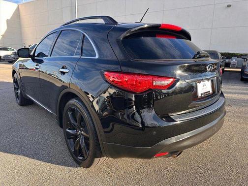 2015 INFINITI QX70 Base